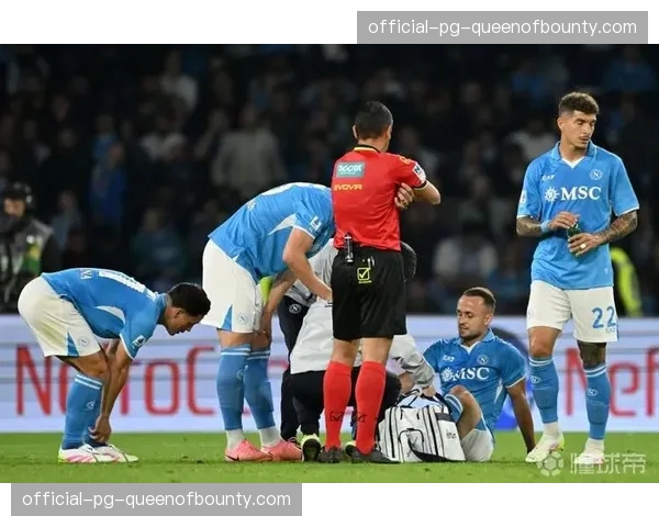 伤病更新：那不勒斯宣布中场核心洛博特卡因伤缺席未来两场比赛